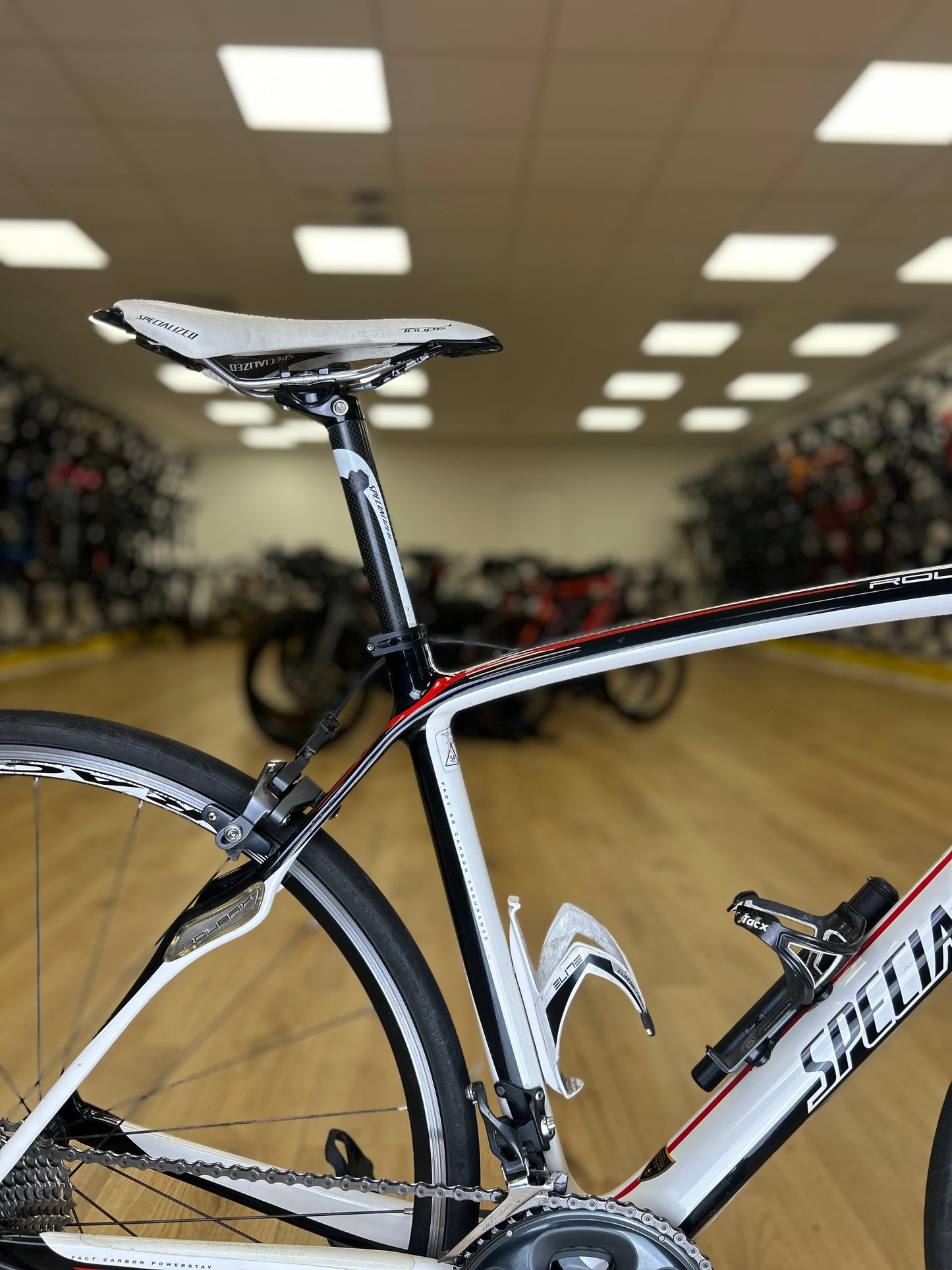 Specialized Roubaix Carbon Ultegra Racefiets  Staat: Goede staat