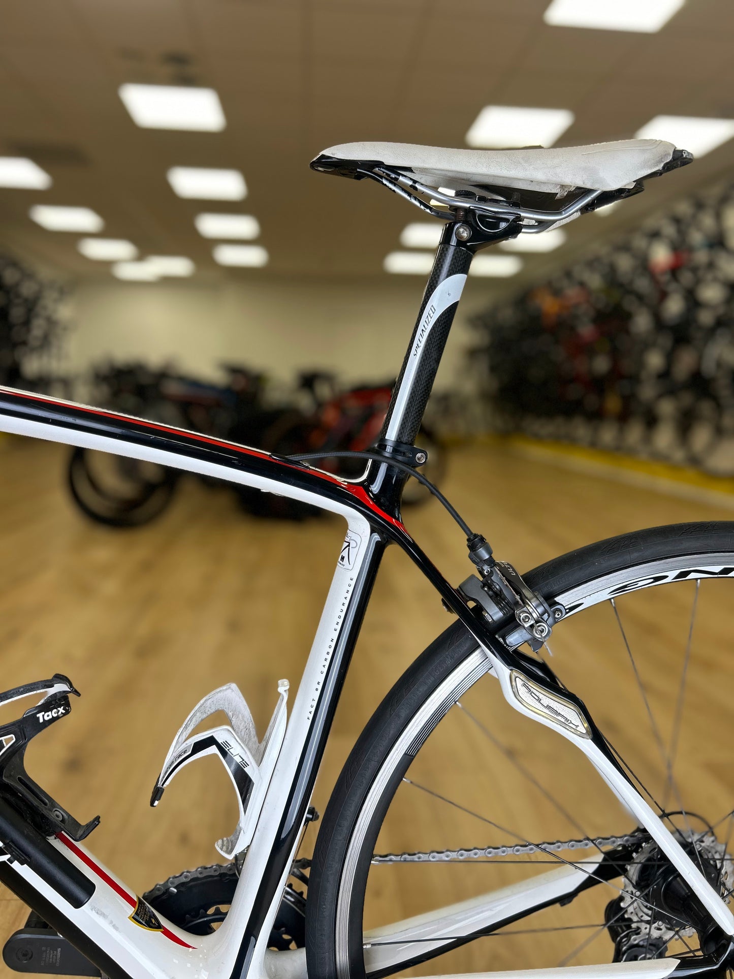 Specialized Roubaix Carbon Ultegra Racefiets  Staat: Goede staat