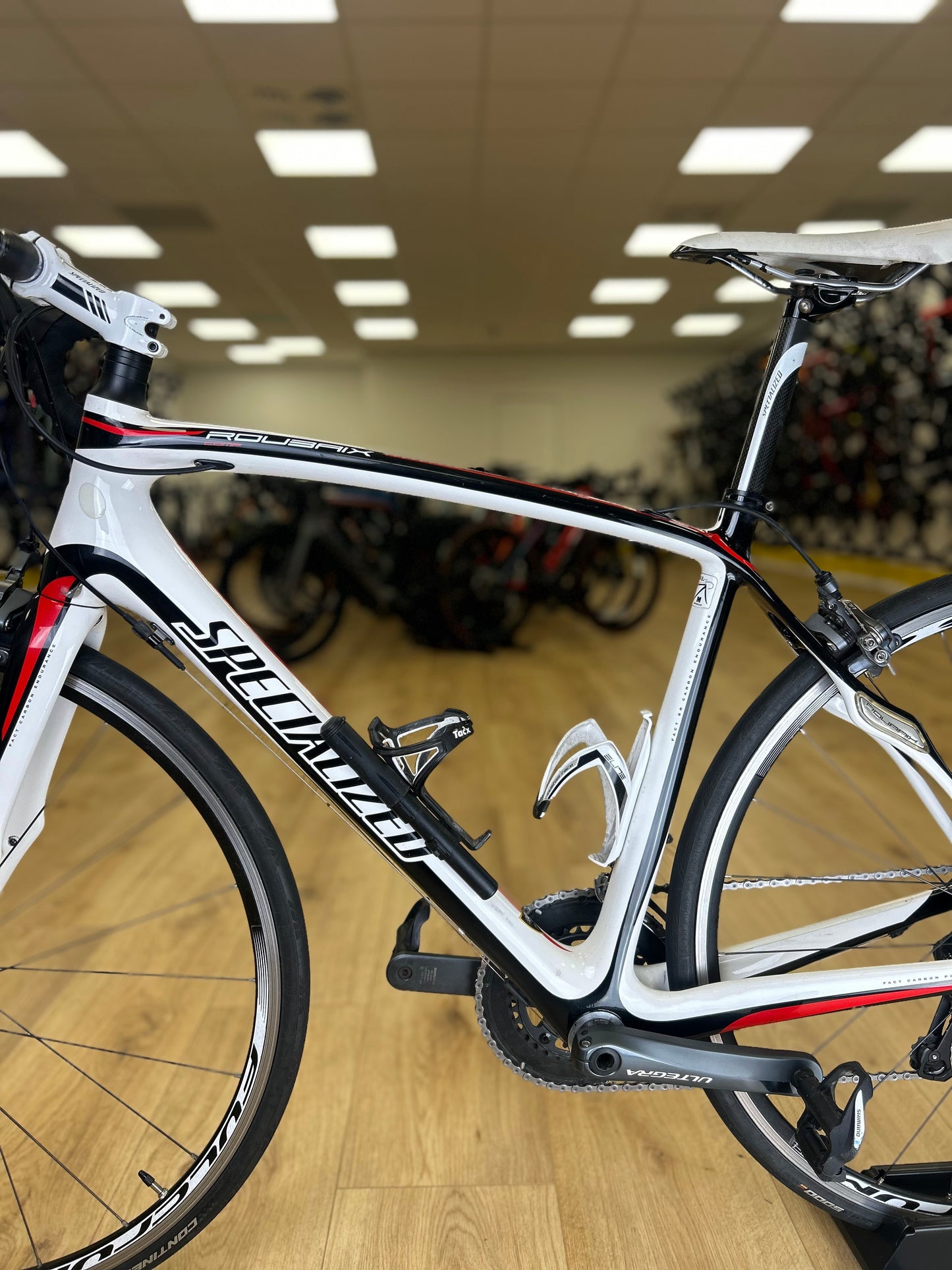 Specialized Roubaix Carbon Ultegra Racefiets  Staat: Goede staat