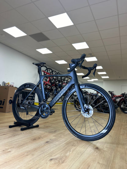 Giant propel full Carbon Ultegra Disc Racefiets