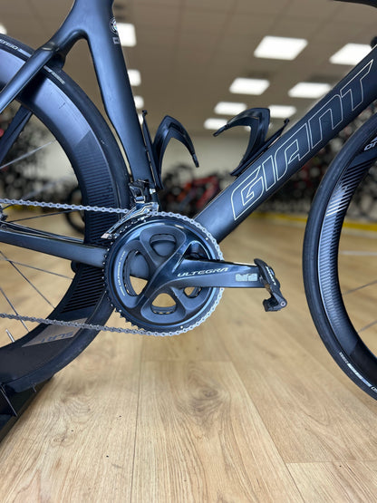 Giant propel full Carbon Ultegra Disc Racefiets