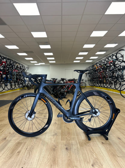 Giant propel full Carbon Ultegra Disc Racefiets