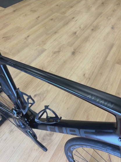 Cube Attain Carbon Ultegra Racefiets